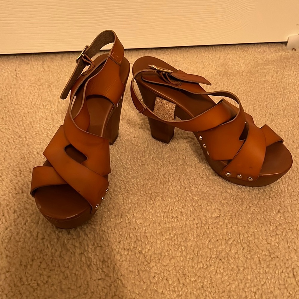 Mossimo Supple Co Heel/Sandal